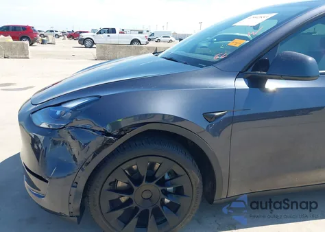 2024 Tesla Model Y Long Range Dual Motor All-Wheel Drive from USA, damaged, VIN 7SAYGDEEXRA274184
